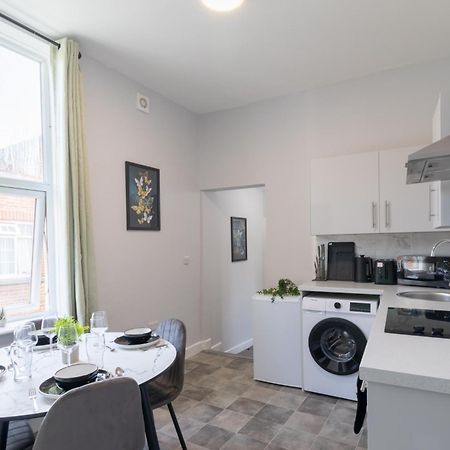 Open Mind Property - Apartment With 2 Double Beds بورتسماوث المظهر الخارجي الصورة