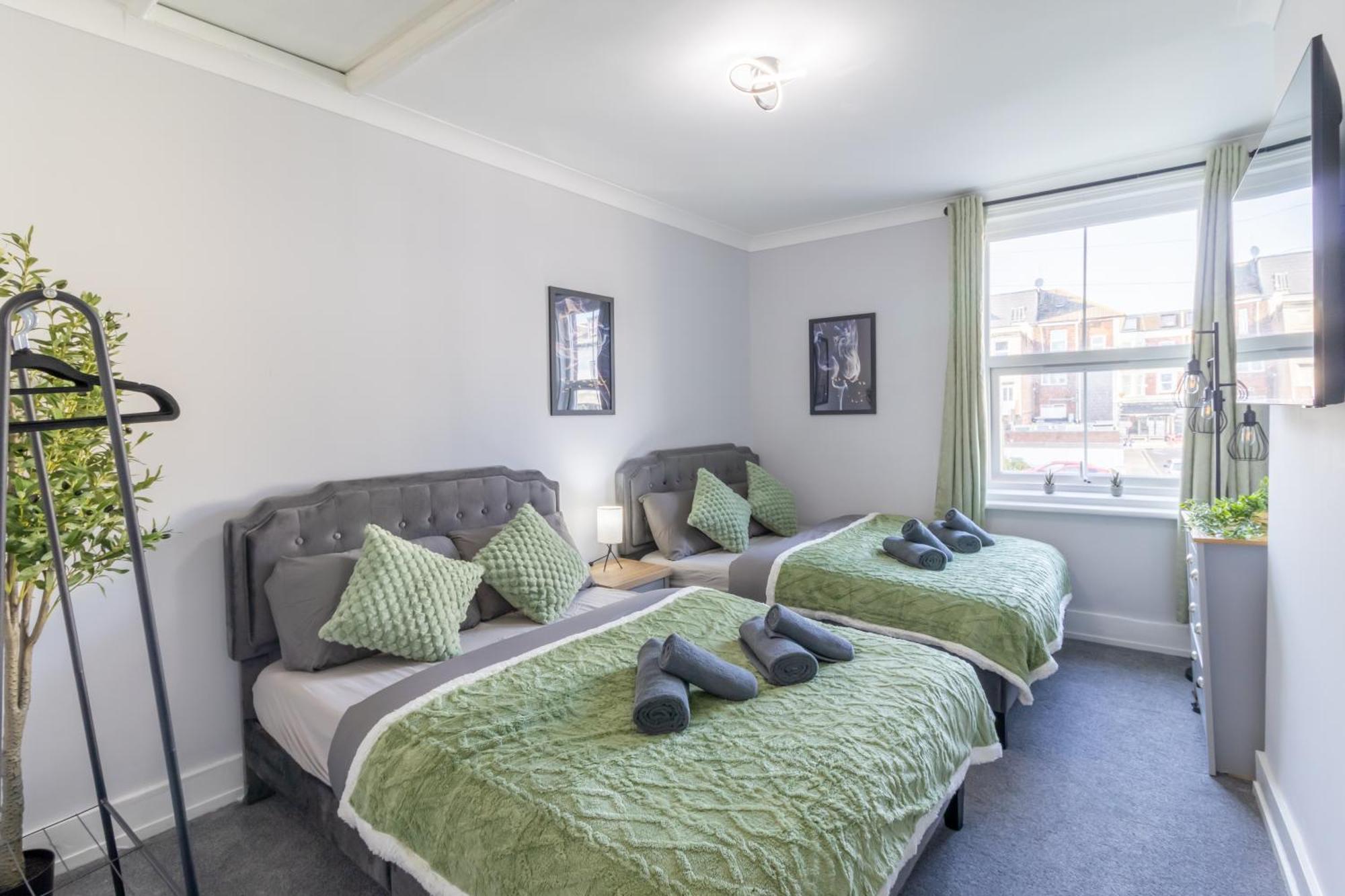 Open Mind Property - Apartment With 2 Double Beds بورتسماوث المظهر الخارجي الصورة