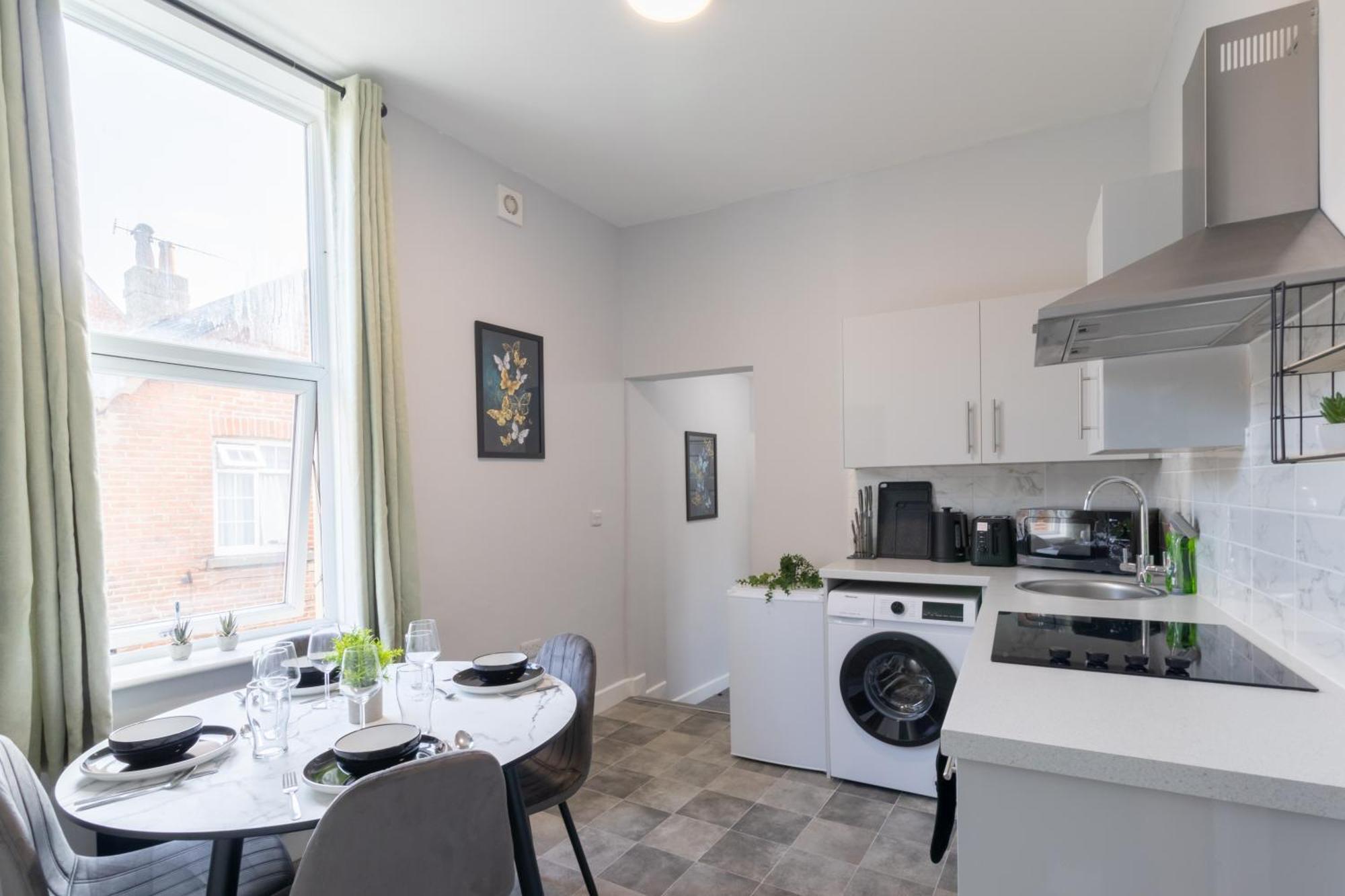 Open Mind Property - Apartment With 2 Double Beds بورتسماوث المظهر الخارجي الصورة