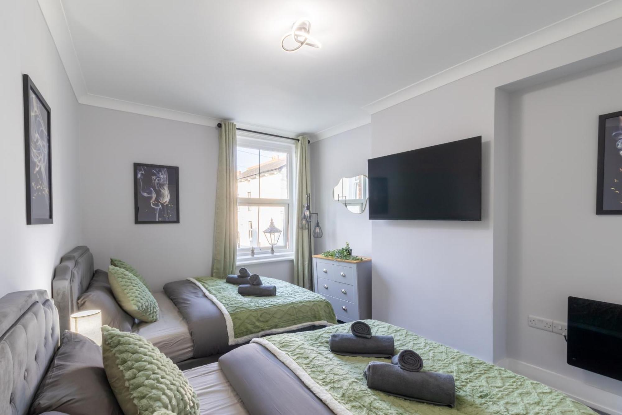Open Mind Property - Apartment With 2 Double Beds بورتسماوث المظهر الخارجي الصورة